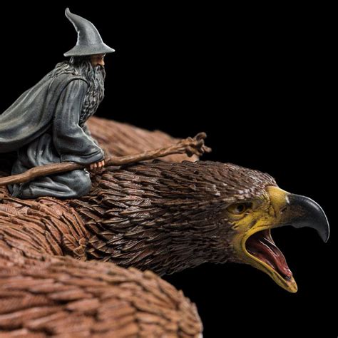 Lord Of The Rings Statue Gandalf On Gwaihir 15 Cm Weta Workshop