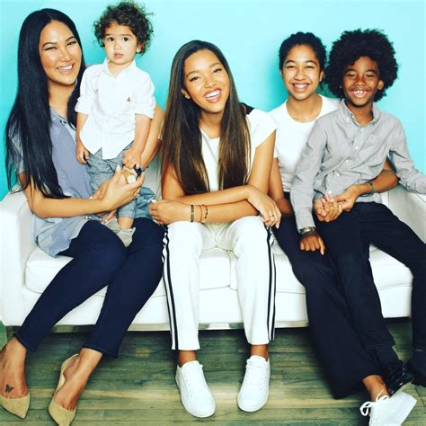 New Pic Of Kimora Lee Simmons And Her Children Lipstick Alley