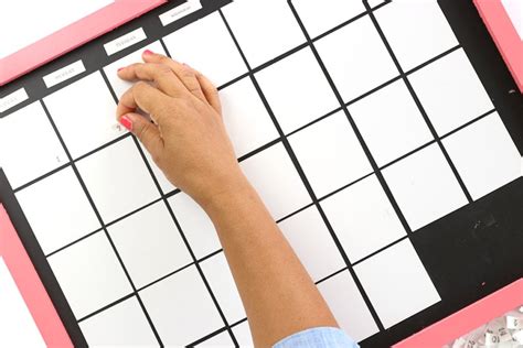 These diy whiteboards are ridiculously easy. DIY Magnetic Whiteboard Calendar | Damask Love