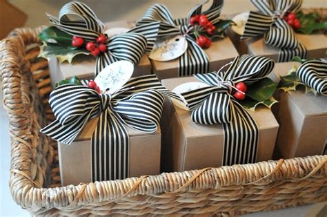 Unique gift wrapping ideas for christmas. 16 Unique DIY Gift Wrapping Ideas for Christmas