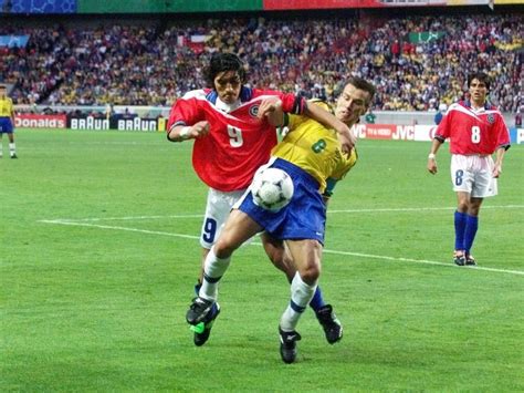 Vuoi imparare l'italiano online e gratis? Foto histórica: Há 15 anos, Brasil atropelava Chile de ...