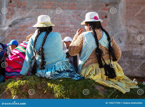 Peruvian People Editorial Stock Image Image Of Street 194277294