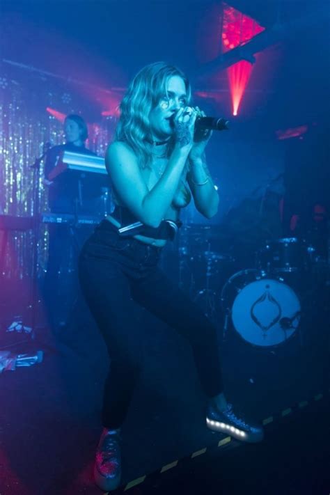 Tove Lo Nude At Shamless Performances Photos Videos And GIF The Fappening