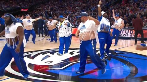 Highlight The Mavericks Between Quarter Cheerleaders With A Performance That Is Just Dripping