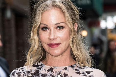 Christina Applegate On The Physical Symptoms She Missed Before Ms
