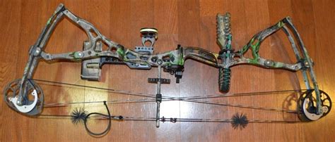 2008 Bowtech Guardian Left Hand Compound Bow Realtree Hardwoods Hd Green