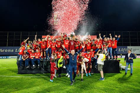 Fotbal Cfr Cluj A Câștigat Campionatul României La Fotbal Cn Sport