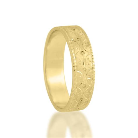 18k Gold Ring Womens Wedding Ring Hand Engraved Etsy