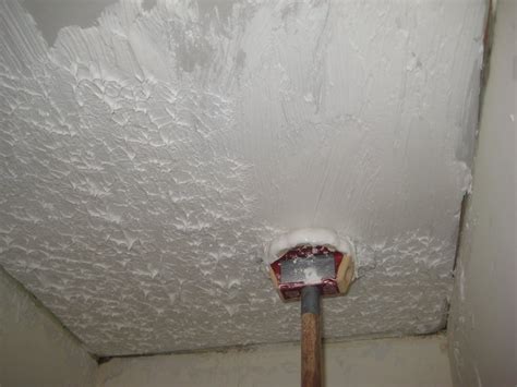 How to repair a stipple ceiling. Craftsman Character: Stipple Ceiling