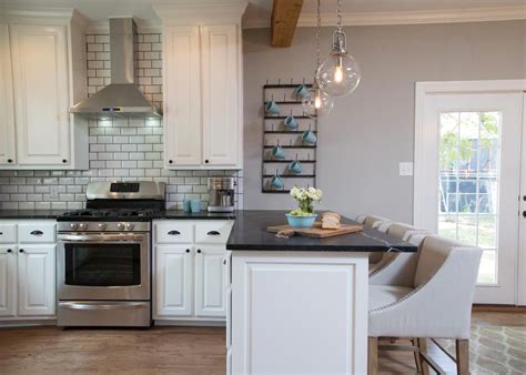Feb 21, 2019 · if you love chip and joanna gaines as much as we do, seeing glimpses of their stunning farmhouse on hgtv's fixer upper has most likely left you wanting more. A 1940s Vintage Fixer Upper for First-Time Homebuyers ...