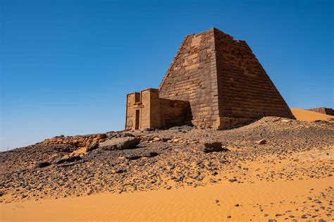 10 Items You Definitely Need To Travel Sudan - Journey of ...