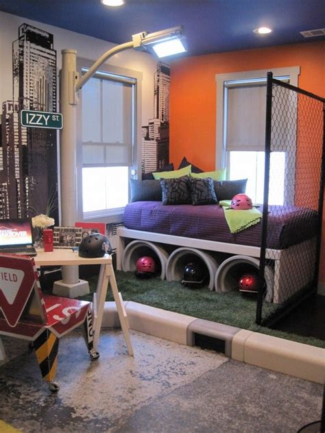 Casual outfits for tomboy, stud , dyke, and androgynous women sunday afternoon cool. Skateboard Themed Bedroom. A little over the top but some cool elements for sure! Home Edition ...