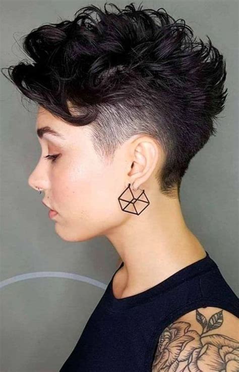 We've got hair ideas for days. Best Pixie cut hairstyles and pixie haircuts for women in ...