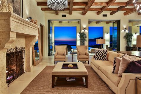 Bob dylan, 77, has been extensively renovating his sprawling malibu compound since he purchased the estate for $105,000 in 1979. Malibu Compound | Malibu | Malibu mansion, Malibu homes ...