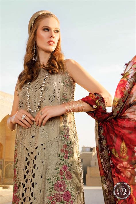 Mariab Luxury Lawn Collection 2023 D 2313 A Yourlibaas