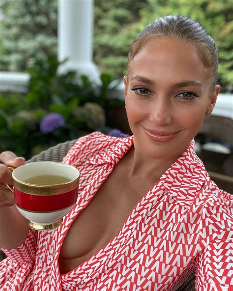 929k Likes 1528 Comments Jennifer Lopez Jlo On Instagram “sunday Tea Time ☕️ ️