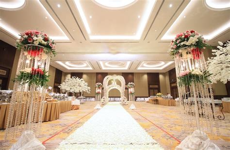 Lobby of the hotel, the maple junior ballroom at one world hotel. Nuansa Baru Golden Ballroom Hotel Sultan Jakarta