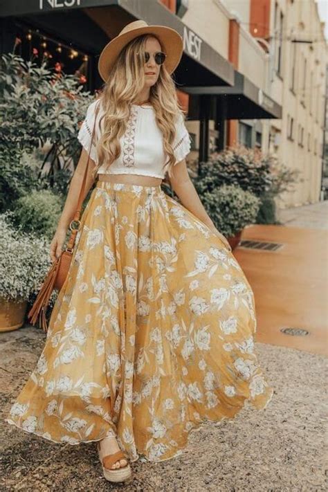 What To Wear With Long Skirts Without Looking Frumpy 2022 80 Best