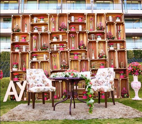 Wedding Photo Booth Ideas For Oh Not-So-Boring Couple Photographs