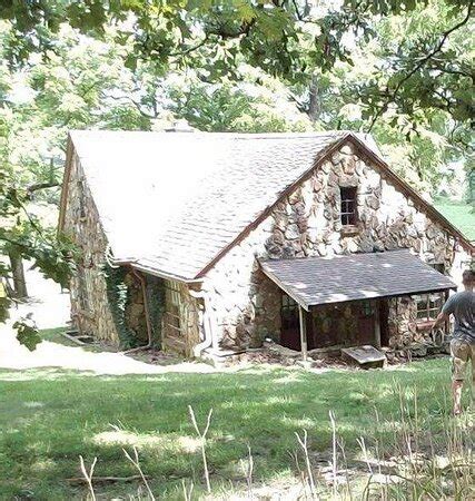 Laura ingalls wilder (born february 7, 1867) recorded her pioneer childhood in a series of novels, today referred to as the little house books. Laura Ingalls Wilder Historic Home and Museum (Mansfield ...