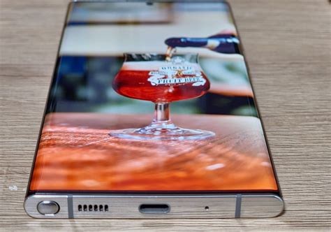 Samsung Galaxy S22 Ultra Avrà Un Super Display
