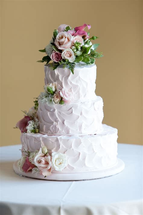 Homemade Looking Wedding Cake