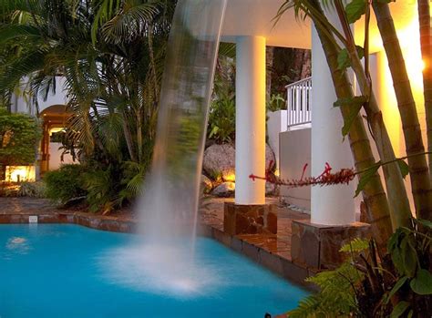 37 Swimming Pool Water Features (Waterfall Design Ideas) - Designing Idea