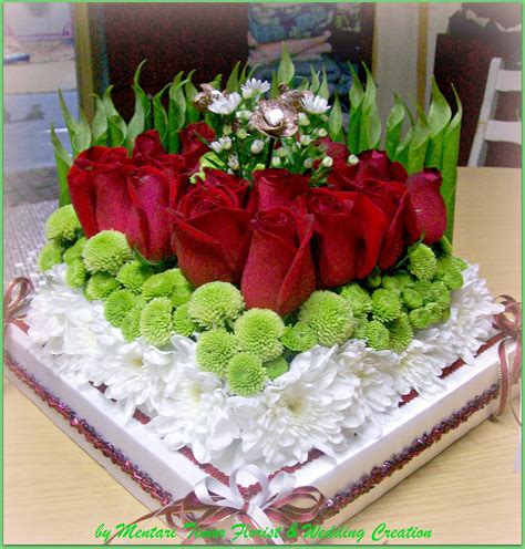 Ini menyebabkan satu jambak bunga mengandungi bunga yang berwarna ungu dan putih. Mentari Timor Florist and Wedding Creation: Sireh Junjung ...