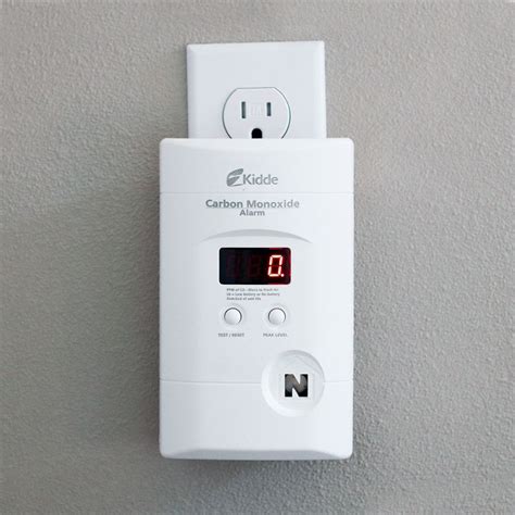 They work like your smoke or fire alarms, simply alerting you when it deems that. Kidde Nighthawk Carbon Monoxide Alarm Review: Simple Safety