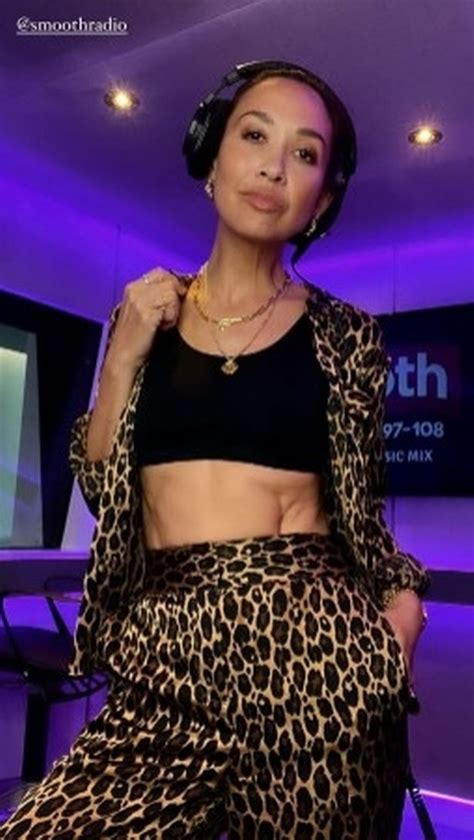 Myleene Klass Shows Off Toned Abs In Tiny Crop Top After I M A Celeb