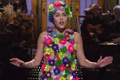 Miley Cyrus Delivers Saturday Night Live Monologue Mocking Dentist Who Shot Cecil The Lion And