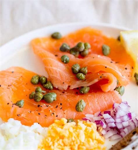 Don't worry, there's still cream cheese involved. Smoked Salmon and Egg Appetizer | Sprinkles and Sprouts