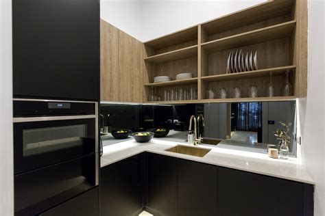 Tile and counters are installed in kitchen, and i am on the list for the painter! Trending: butler's pantries - 9homes