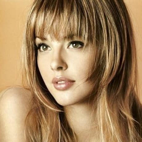 Opt for a short to medium cut for thin hair when you need to thicken up your hair. Medium layered haircuts for round faces