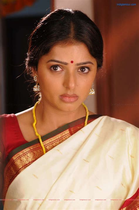 Bhumika Actress Hd Photosimagespics And Stills 228555