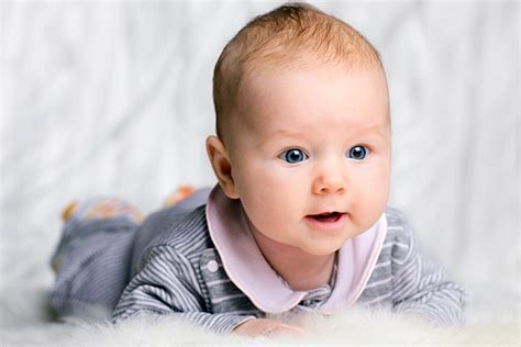 She's likely gained another 1.5 to 2 pounds and grown 1 to 1.5 inches this month. 3-Month-Old Baby Developmental Milestones - A Complete Guide