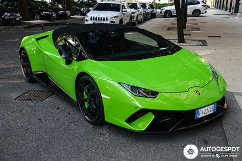 Lamborghini Huracán LP640-4 Performante Spyder - 8 ...