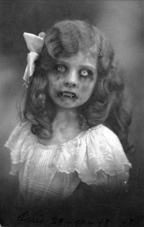 Vintage Vampire Images Terrifiantes Vintage Bizarre Image Noir Et Blanc