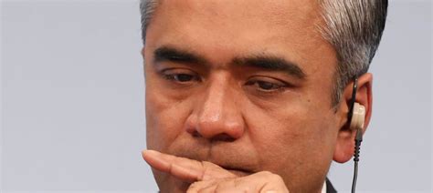 Es seien 98,9 prozent der bezugsrechte ausgeübt worden, teilte das geldhaus heute mit. Kapitalerhöhung im Eiltempo: Börse bejubelt Deutsche Bank ...