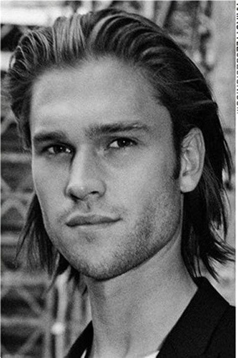 Evaluna montaner y camilo echeverry se casaron hace algunos días, pero hubo un momento en específico que desató una ola de críticas para los ahora esposos. Peinado masculino pelo lacio y largo | Peinado cabello ...