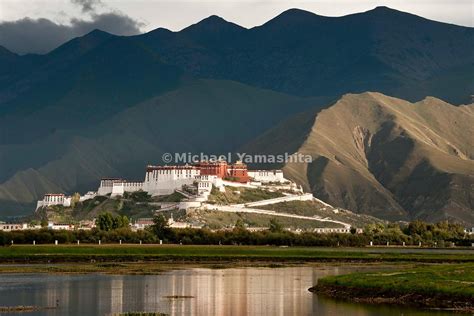 Michaelyamashita Chamadao Lhasa Potala Palace At Sunset From