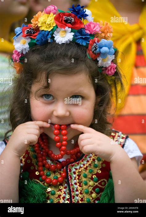traje tradicional polonia fotografías e imágenes de alta resolución página 2 alamy