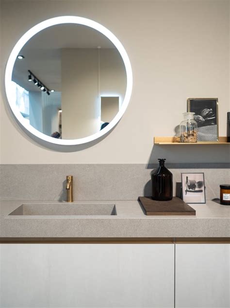 Materiali preziosi come marmo e granito danno vita a un complemento d'arredo unico e speciale: Arredo bagno: 25 idee per progettare bagni moderni - Ispirando