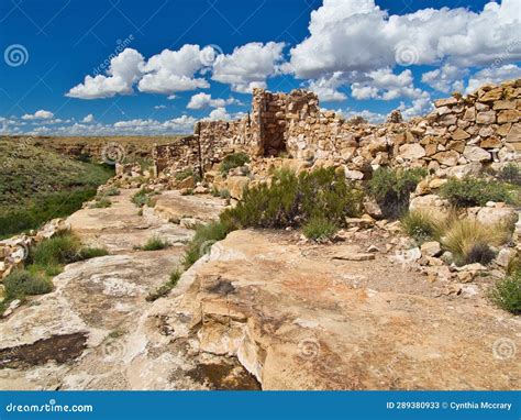 Two Guns Ghost Town In Diablo Canyon Stock Image Image Of Clouds