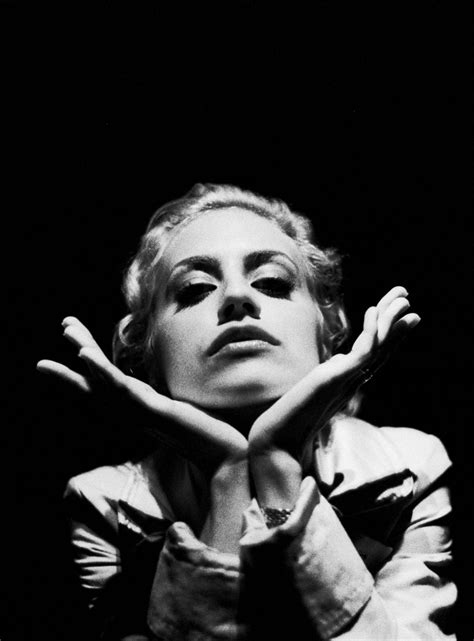 A familiar photo... | Brittany murphy, Movie stars, Inspirational people