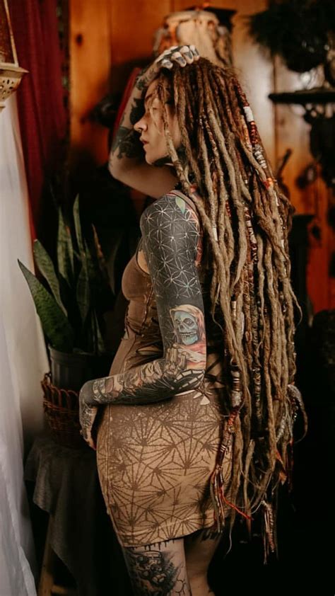 Gothic Hairstyles Dreadlock Hairstyles Messy Hairstyles Dreadlocks Girl Reggae Style Angry