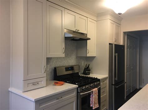 Pale oak kitchen cabinets | Kitchen inspiration design, Oak kitchen