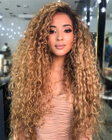 34 blonde curly hair ideas trending this year
