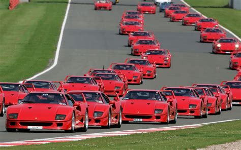 Video Find Watch 60 Ferrari F40 Supercars Hit The Track At Silverstone