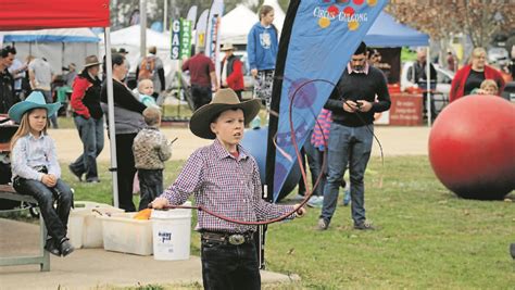 Whip Cracking Kids Make A Snappy Appearance At Field Days Mudgee